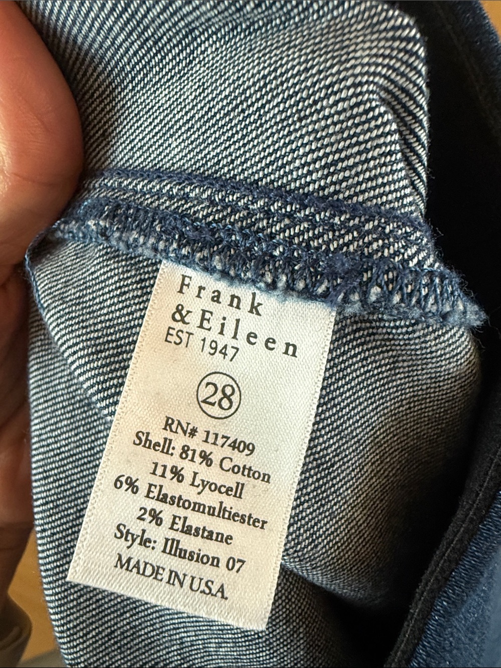 Frank & Eileen FLANNIGAN ILLUSION
Flare Pull-On Denim Jeans Women’s size 28 - Picture 9 of 10